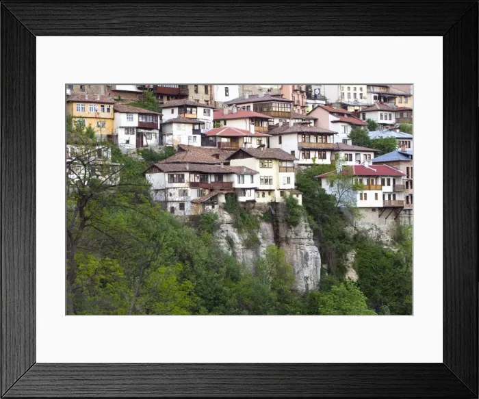 Framed Print : Hanging houses over the gorge, Veliko Tarnovo, Bulgaria, Europe Framed Print : Hanging houses over the gorge, Veliko Tarnovo, Bulgaria, Europe