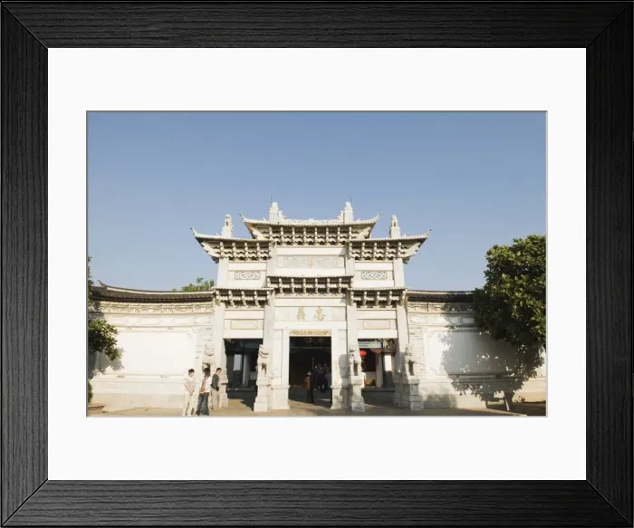 Framed Print : Mufu Temple Gate in Lijiang Old Town, UNESCO World Heritage Site, Yunnan Province