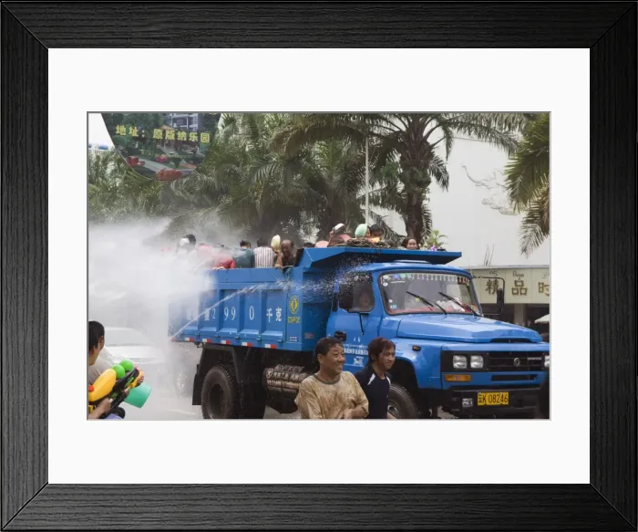Framed Print : Water Splashing Festival in Jinghong town, Xishuangbanna, Yunnan province, China, Asia Framed Print : Water Splashing Festival in Jinghong town, Xishuangbanna, Yunnan province, China, Asia