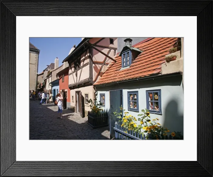 Framed Print : The Golden Lane at Hradcany the castle district, Prague, Czech Republic, Europe Framed Print : The Golden Lane at Hradcany the castle district, Prague, Czech Republic, Europe