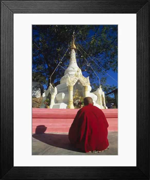 Framed Print : Monk praying, Pyilonchantha Pagoda, Mount Popa, Myanmar (Burma), Asia Framed Print : Monk praying, Pyilonchantha Pagoda, Mount Popa, Myanmar (Burma), Asia