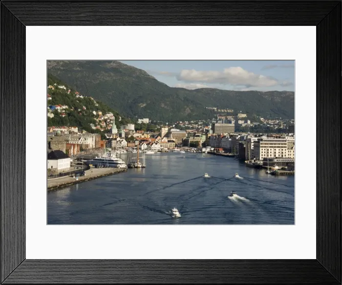 Framed Print : The old city and harbour at Bergen, Norway, Scandinavia, Europe Framed Print : The old city and harbour at Bergen, Norway, Scandinavia, Europe