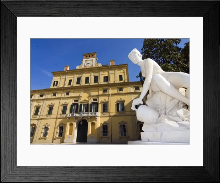 Framed Print : Pomona Statue, Palazzo Ducale, Parma, Emilia Romagna, Italy, Europe Framed Print : Pomona Statue, Palazzo Ducale, Parma, Emilia Romagna, Italy, Europe
