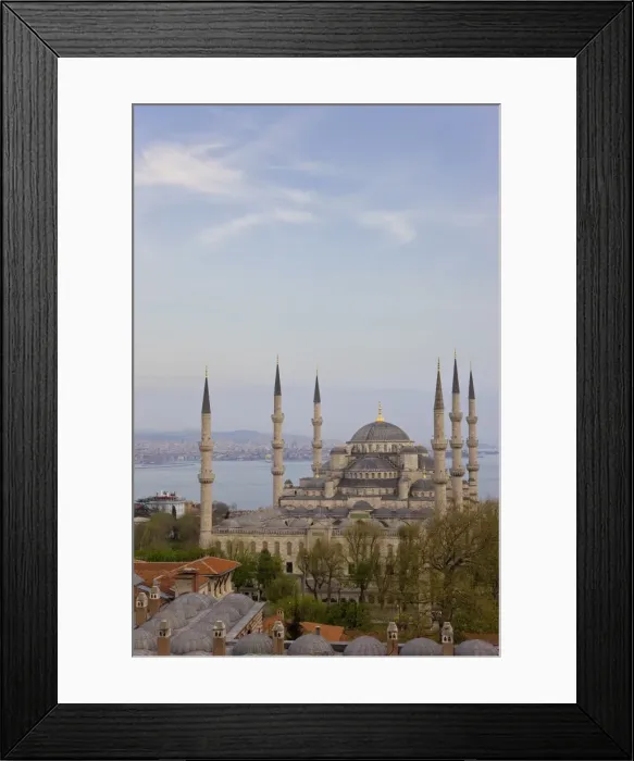 Framed Print : Elevated view of the Blue Mosque in Sultanahmet, overlooking the Bosphorus Framed Print : Elevated view of the Blue Mosque in Sultanahmet, overlooking the Bosphorus