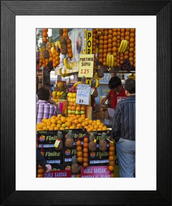 Framed Print : Fruit juice shop in Istanbul, Turkey, Europe Framed Print : Fruit juice shop in Istanbul, Turkey, Europe