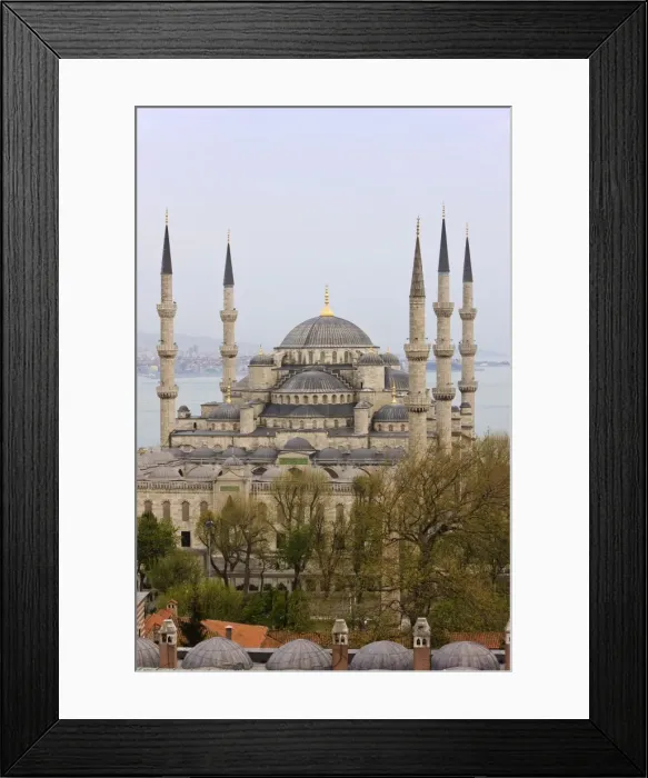 Framed Print : Elevated view of the Blue Mosque (Sultan Ahmet) in Sultanahmet, overlooking the Bosphorus Framed Print : Elevated view of the Blue Mosque (Sultan Ahmet) in Sultanahmet, overlooking the Bosphorus