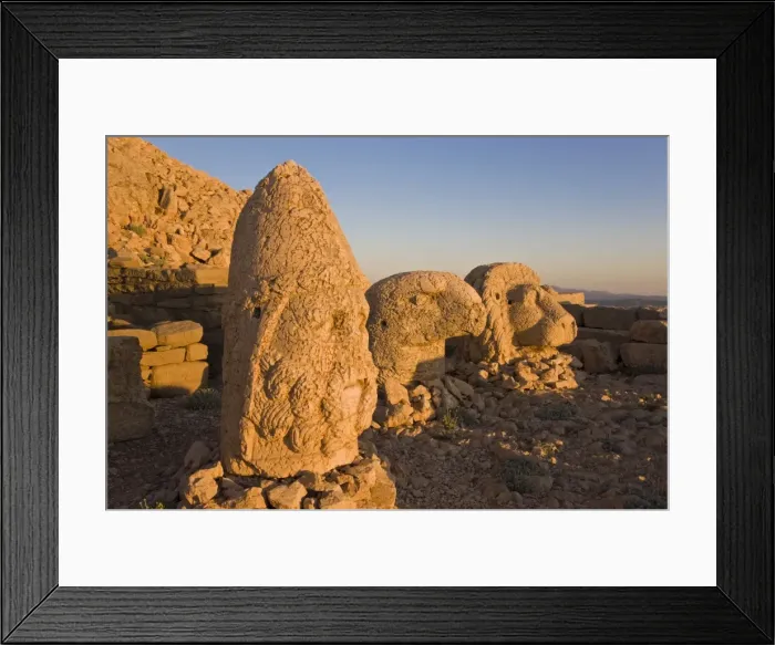 Framed Print : Ancient carved stone heads of the gods, head of Heracles, Nemrut Dagi (Nemrut Dag) Framed Print : Ancient carved stone heads of the gods, head of Heracles, Nemrut Dagi (Nemrut Dag)