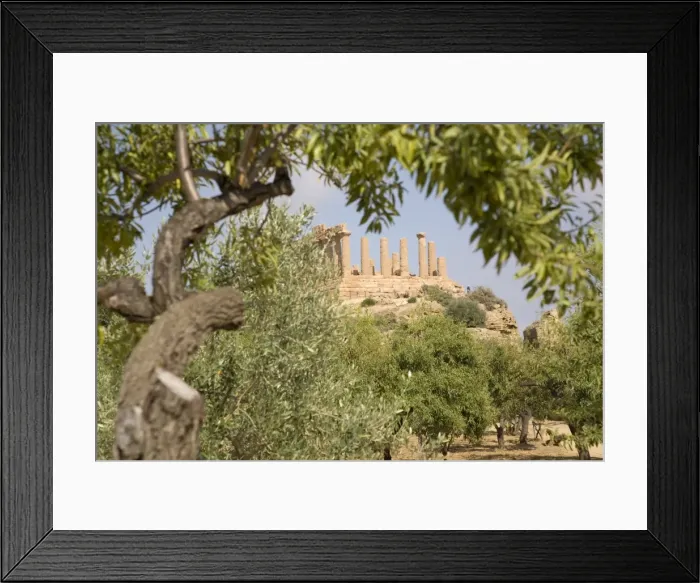 Framed Print : Temple of Juno, Valley of the Temples, Agrigento, UNESCO World Heritage Site Framed Print : Temple of Juno, Valley of the Temples, Agrigento, UNESCO World Heritage Site