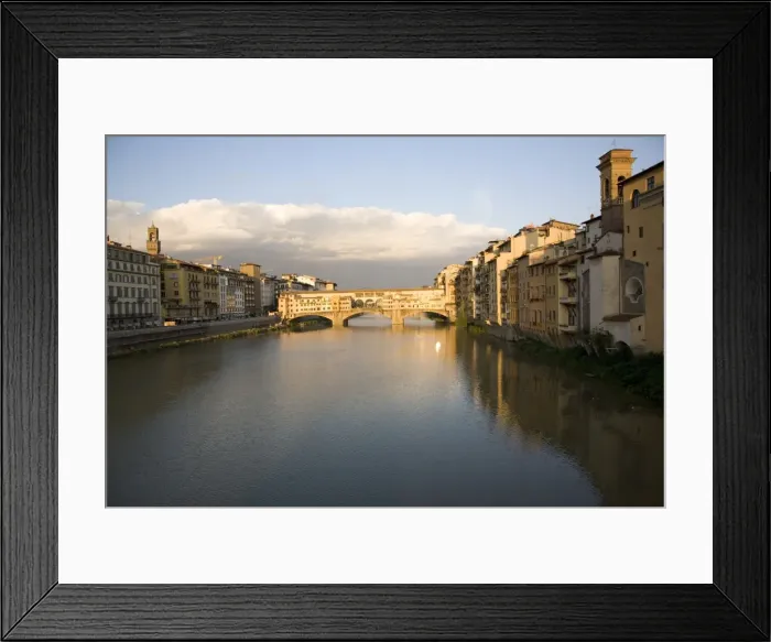 Framed Print : The Arno River and Ponte Vecchio, Florence, Tuscany, Italy, Europe Framed Print : The Arno River and Ponte Vecchio, Florence, Tuscany, Italy, Europe
