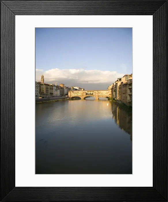 Framed Print : The Arno River and Ponte Vecchio at sunset, Florence, Tuscany, Italy, Europe Framed Print : The Arno River and Ponte Vecchio at sunset, Florence, Tuscany, Italy, Europe