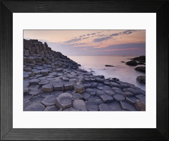 Framed Print : Hexagonal basalt columns of the Giants Causeway, UNESCO World Heritage Site