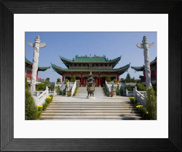 Framed Print : Wun Chuen Sin Koon Temple, New Territories, Hong Kong, China, Asia Framed Print : Wun Chuen Sin Koon Temple, New Territories, Hong Kong, China, Asia