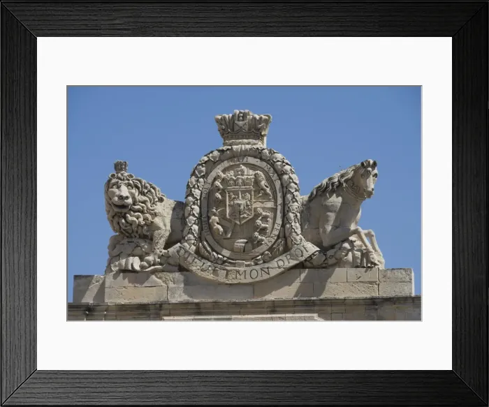 Framed Print : Coat of arms on the Grand Masters Palace, Valletta, Malta, Europe Framed Print : Coat of arms on the Grand Masters Palace, Valletta, Malta, Europe