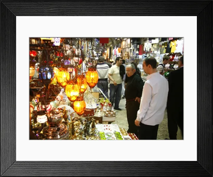 Framed Print : Craft and lanterns shop in the Grand Bazaar, Istanbul, Turkey, Europe