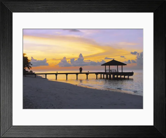 Framed Print : Couple on jetty looking at sunset, Maldives, Indian Ocean, Asia Framed Print : Couple on jetty looking at sunset, Maldives, Indian Ocean, Asia