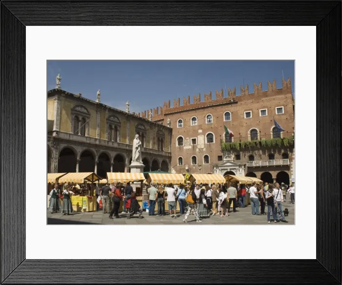 Framed Print : Piazza del Signori with the Dante statue, Chamber of Commerce 1301, and Scaligeri Palace Framed Print : Piazza del Signori with the Dante statue, Chamber of Commerce 1301, and Scaligeri Palace