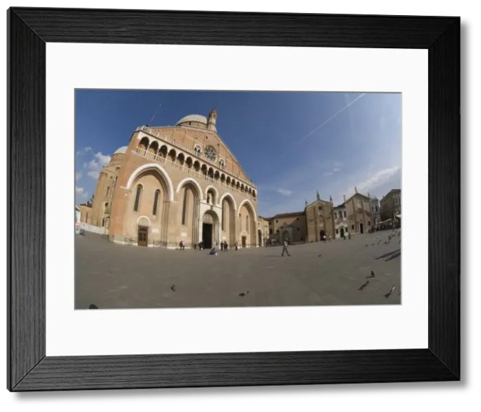 Framed Print : Basilica di Sant Antonio, Piazza del Santo, Padua, Veneto, Italy, Europe Framed Print : Basilica di Sant Antonio, Piazza del Santo, Padua, Veneto, Italy, Europe