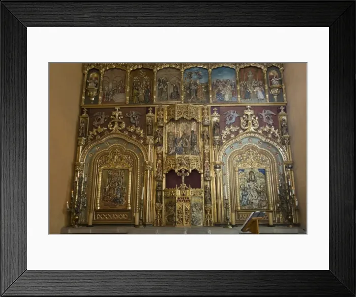 Framed Print : In the private chapel for the house of the Hacienda San Gabriel de Barrera Framed Print : In the private chapel for the house of the Hacienda San Gabriel de Barrera