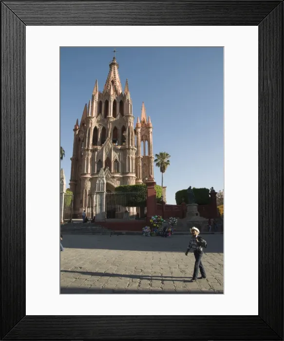 Framed Print : La Parroquia, church notable for its fantastic Neo-Gothic exterior, San Miguel de Allende Framed Print : La Parroquia, church notable for its fantastic Neo-Gothic exterior, San Miguel de Allende