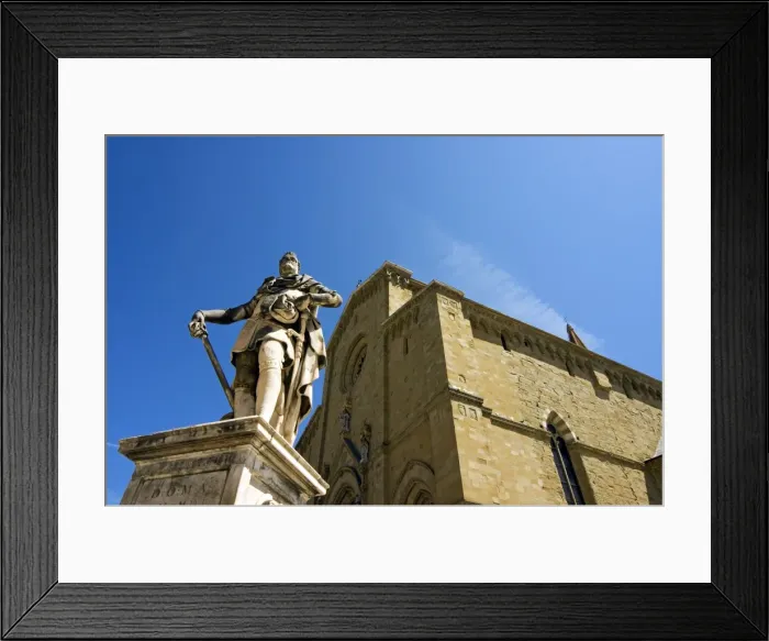 Framed Print : The Duomo and Ferdinando I de Medici statue, Arezzo, Tuscany, Italy, Europe Framed Print : The Duomo and Ferdinando I de Medici statue, Arezzo, Tuscany, Italy, Europe