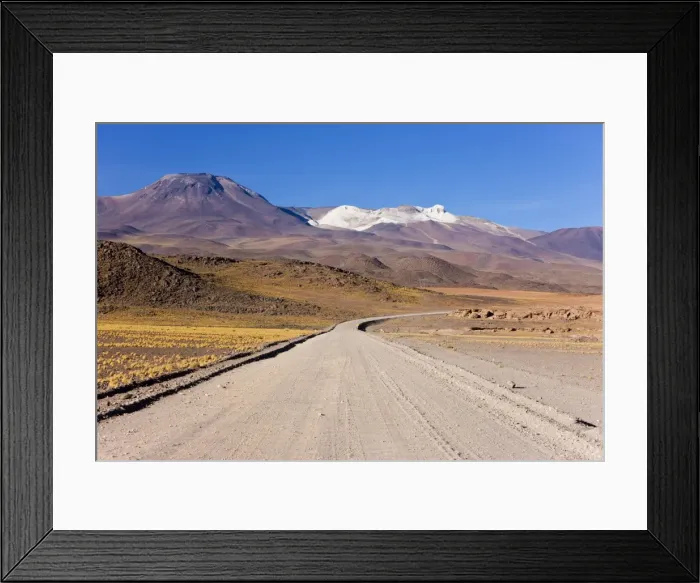 Framed Print : Laguna Miscanti at an altitude of 4300m and the peak of Cerro Miniques at 5910m Framed Print : Laguna Miscanti at an altitude of 4300m and the peak of Cerro Miniques at 5910m