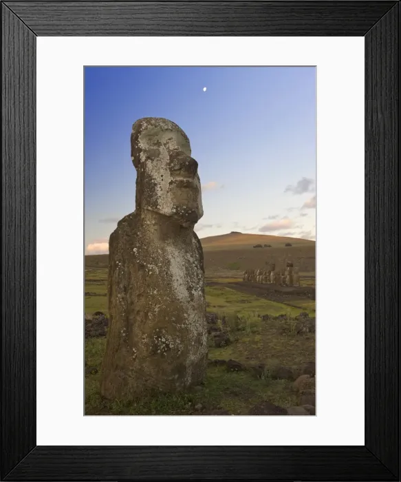 Framed Print : Lone monolithic giant stone Moai statue at Tongariki, Rapa Nui (Easter Island) Framed Print : Lone monolithic giant stone Moai statue at Tongariki, Rapa Nui (Easter Island)