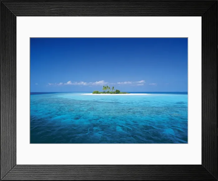 Framed Print : Tropical desert island, Maldives, Indian Ocean, Asia Framed Print : Tropical desert island, Maldives, Indian Ocean, Asia