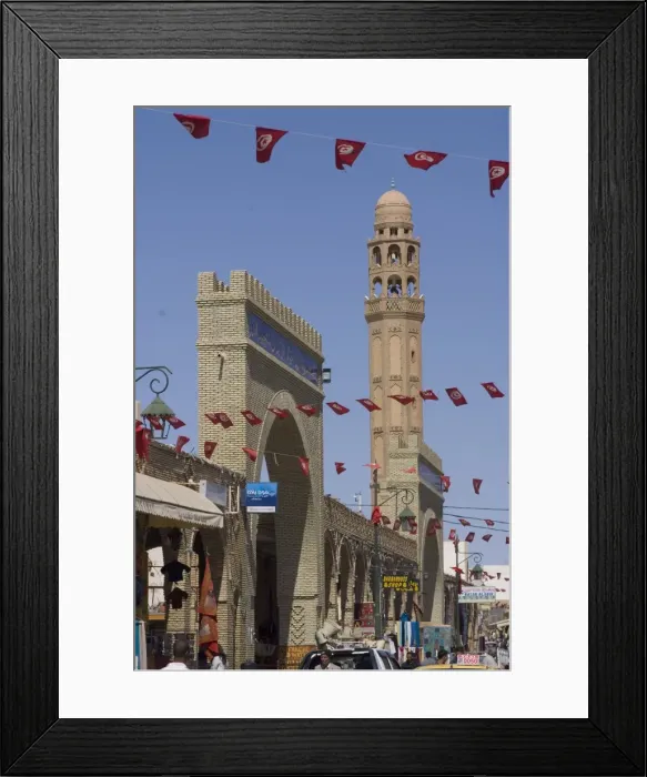 Framed Print : Main street and mosque, Tozeur, Tunisia, North Africa, Africa Framed Print : Main street and mosque, Tozeur, Tunisia, North Africa, Africa