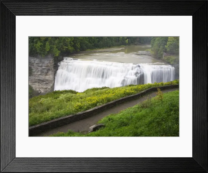 Framed Print : Middle Falls in Letchworth State Park, Rochester, New York State, United States of America Framed Print : Middle Falls in Letchworth State Park, Rochester, New York State, United States of America