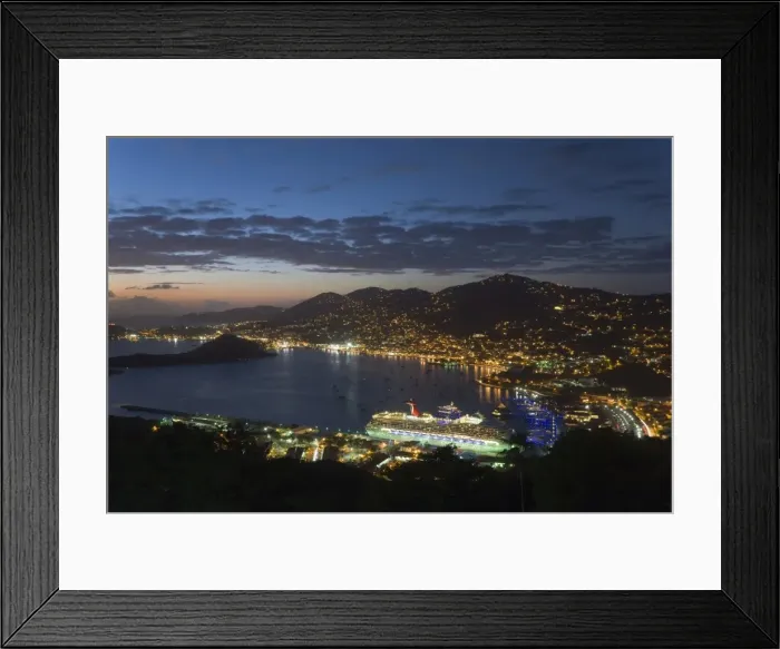 Framed Print : Elevated view over Charlotte Amalie and the cruise ship dock of Havensight, St Framed Print : Elevated view over Charlotte Amalie and the cruise ship dock of Havensight, St