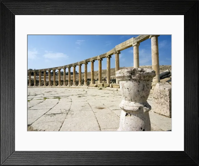 Framed Print : Oval Plaza, colonnade and Ionic columns, Jerash (Gerasa), a Roman Decapolis city Framed Print : Oval Plaza, colonnade and Ionic columns, Jerash (Gerasa), a Roman Decapolis city