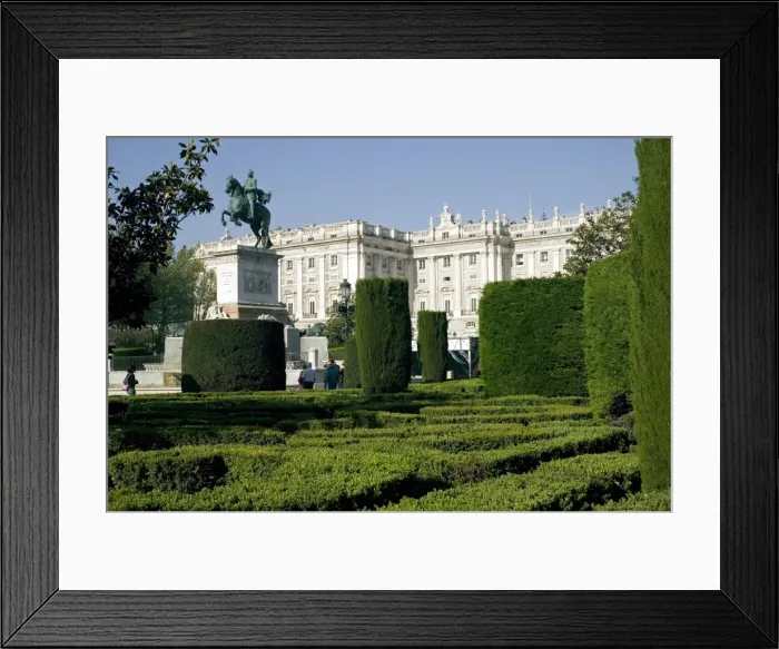 Framed Print : Royal Palace, Plaza de Oriente, Madrid, Spain, Europe Framed Print : Royal Palace, Plaza de Oriente, Madrid, Spain, Europe