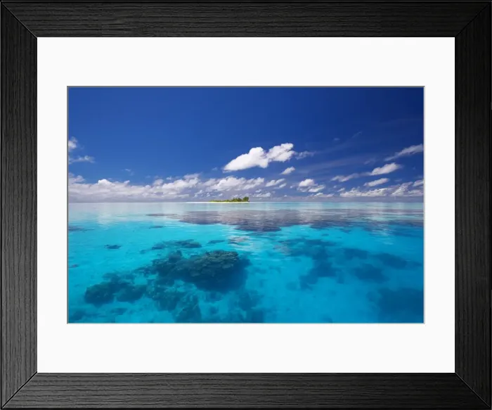 Framed Print : Tropical island surrounded by lagoon, Maldives, Indian Ocean, Asia Framed Print : Tropical island surrounded by lagoon, Maldives, Indian Ocean, Asia