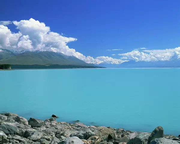 Turquoise blue glacial waters of Lake Tekapo in Canterbury, South Island