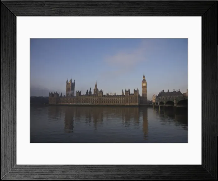 Framed Print : Early morning, Big Ben and the Houses of Parliament, Westminster, London Framed Print : Early morning, Big Ben and the Houses of Parliament, Westminster, London