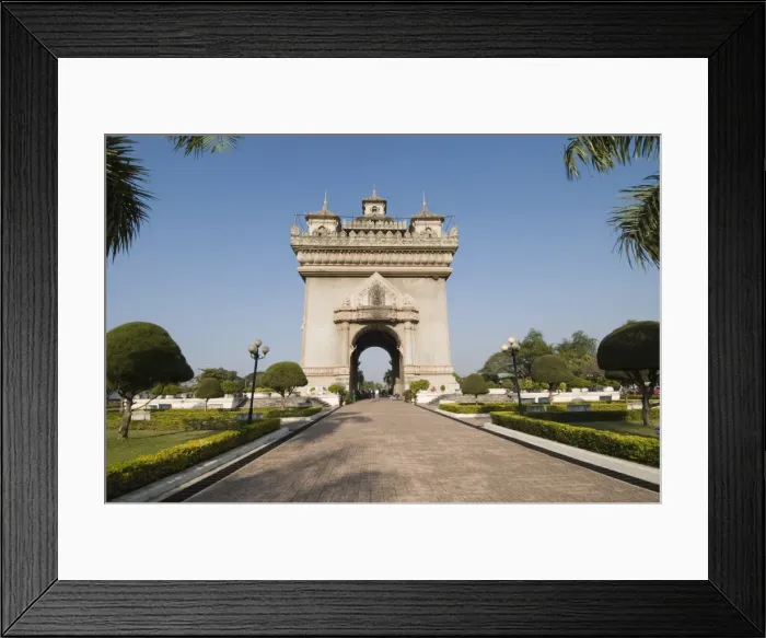 Framed Print : The Patuxai (Victory Gate) on Lan Xang Avenue, Vientiane, Laos, Indochina