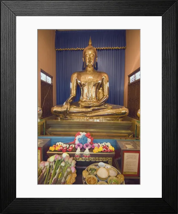 Framed Print : Sukhothai Traimit, solid gold Buddha, 15 feet high and weighing 5. 5 tons Framed Print : Sukhothai Traimit, solid gold Buddha, 15 feet high and weighing 5. 5 tons