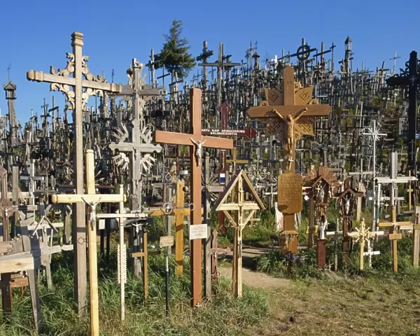 Kryziu Kalnas (Hill of Crosses), in the Siauliai area of Lithuania, Baltic States, Europe