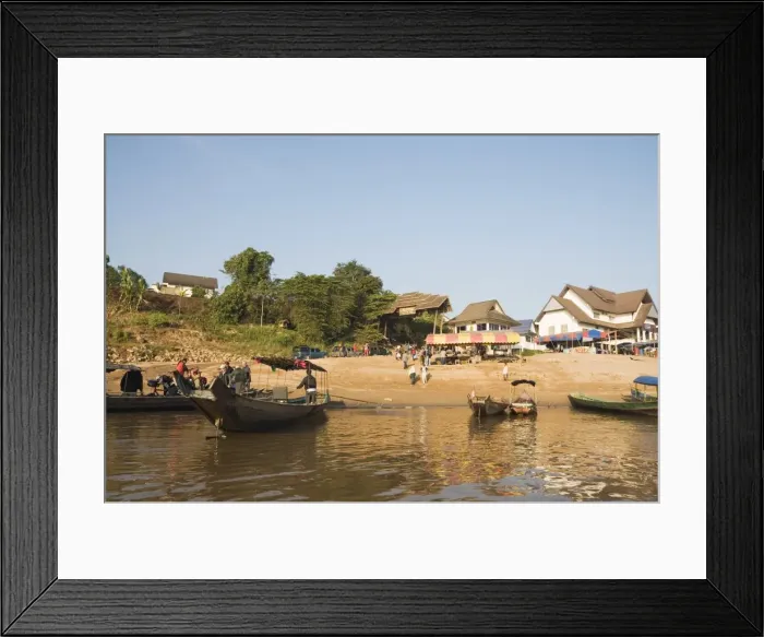 Framed Print : Thai borderpost for crossing the Mekong River for Huay Xai in Laos, at Chiang Khong Framed Print : Thai borderpost for crossing the Mekong River for Huay Xai in Laos, at Chiang Khong