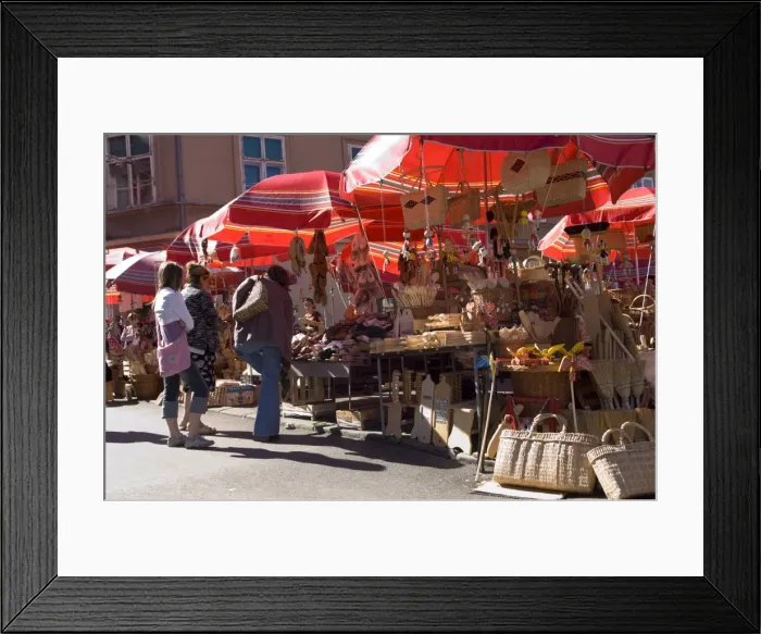 Framed Print : Dolac Market, Zagreb, Croatia, Europe Framed Print : Dolac Market, Zagreb, Croatia, Europe