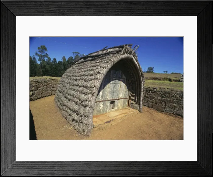 Framed Print : Traditional house in Bikkapathimund, Thoda village, Tamil Nadu state, India, Asia Framed Print : Traditional house in Bikkapathimund, Thoda village, Tamil Nadu state, India, Asia