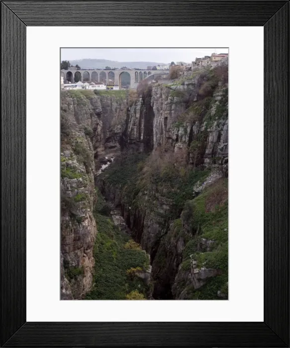 Framed Print : View of the gorge that runs through the city, Constantine, Algeria, North Africa, Africa Framed Print : View of the gorge that runs through the city, Constantine, Algeria, North Africa, Africa