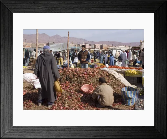 Framed Print : Onions at the weekly market, Tinnerhir, Morocco, North Africa, Africa Framed Print : Onions at the weekly market, Tinnerhir, Morocco, North Africa, Africa