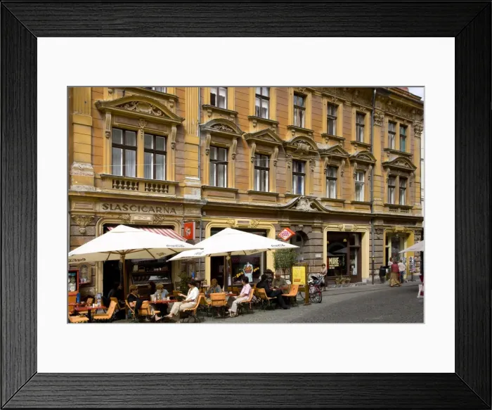Framed Print : Pavement cafe on the Stari Trg, Ljubljana, Slovenia, Europe Framed Print : Pavement cafe on the Stari Trg, Ljubljana, Slovenia, Europe