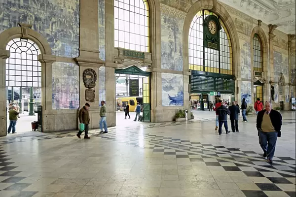 Interior of the Sao Bento Railway Station, decorated with tiles (azulejos) illustrating historical events, painted by Jorge Colalo, Porto