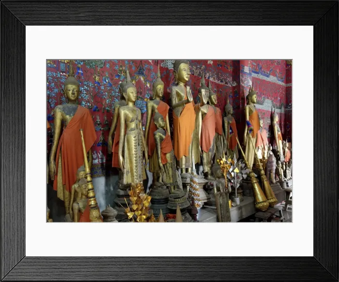 Framed Print : Chapel of the funeral hearses, Wat Xieng Thong, temple of the Royal City Framed Print : Chapel of the funeral hearses, Wat Xieng Thong, temple of the Royal City