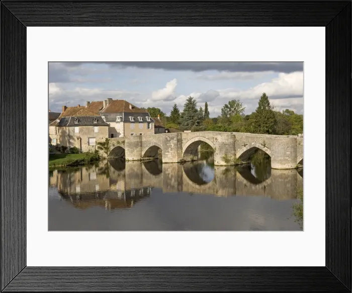 Framed Print : Bridge over the Gartempe River at Saint-Savin sur Gartempe, Vienne, Poitou-Charentes Framed Print : Bridge over the Gartempe River at Saint-Savin sur Gartempe, Vienne, Poitou-Charentes