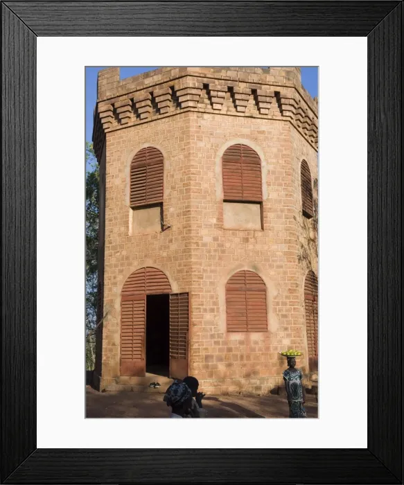 Framed Print : The Mamelon, residence of the kings of Sikasso and sacred site that housed the citys protector spirits, Sikasso Framed Print : The Mamelon, residence of the kings of Sikasso and sacred site that housed the citys protector spirits, Sikasso