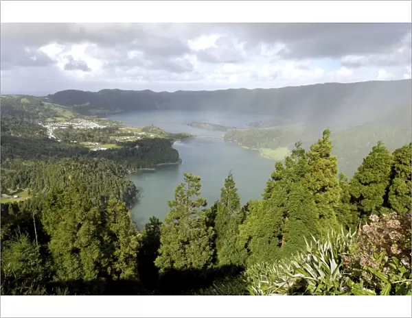 Sete Citades Lake, Sao Miguel Island, Azores, Portugal, Europe