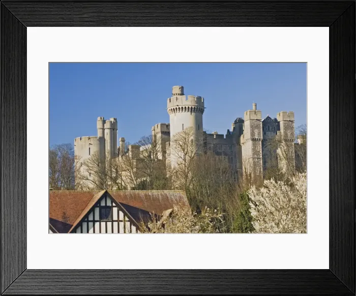 Framed Print : Arundel Castle, original structure built in the 11th century, seat of Roger de Montgomery Framed Print : Arundel Castle, original structure built in the 11th century, seat of Roger de Montgomery